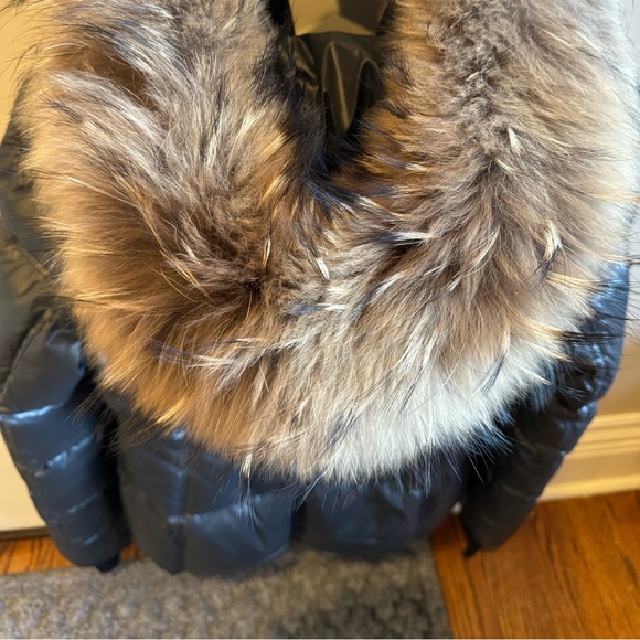 Sam Jacket with hooded Fur. Women - Picture 2 of 10